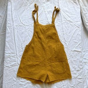 billabong short overalls!